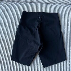 Lulu Lemon Women's Black Athletic Biker Shorts